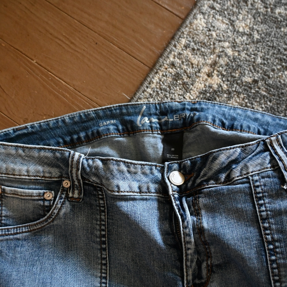 Lane Braynt Capris